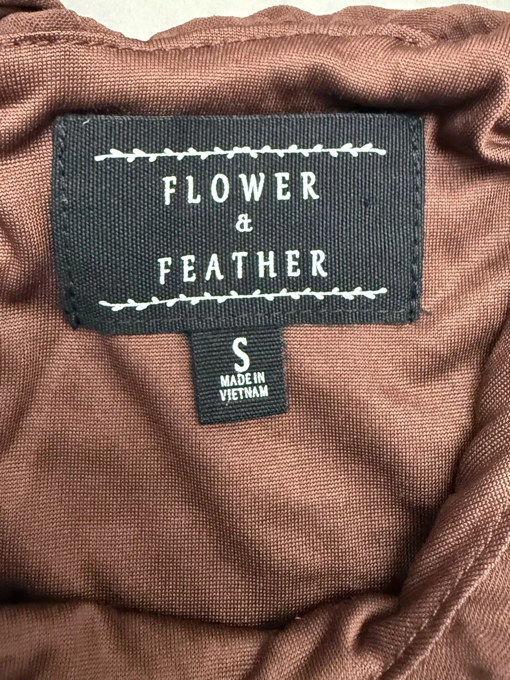 Flower & Feather Brown Bubble Hem Crop Top Size S NWT